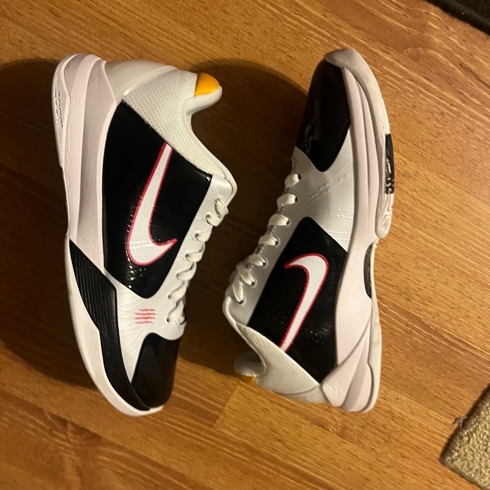 Zoom Kobe 5 Protro ‘Alternate Bruce Lee’